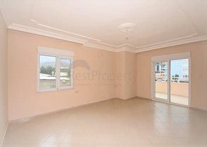 شقة غرفتين وصالة - قريبة من البحر والخدمات - في محمودلار / الانيا 