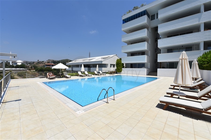 سعر منافس - شقة دوبلكس 3 غرف وصالة مفروشة -ضمن مجمع سكني في كوناكليه / الانيا 