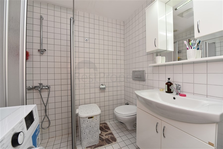 سعر منافس - شقة دوبلكس 3 غرف وصالة مفروشة -ضمن مجمع سكني في كوناكليه / الانيا 