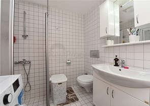 سعر منافس - شقة دوبلكس 3 غرف وصالة مفروشة -ضمن مجمع سكني في كوناكليه / الانيا 