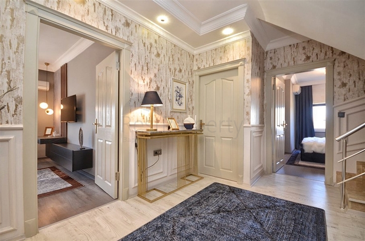 دوبلكس عائلية انيقة -تصميم 4 غرف وصالة -ضمن مجمع - في محمودلار / الانيا 