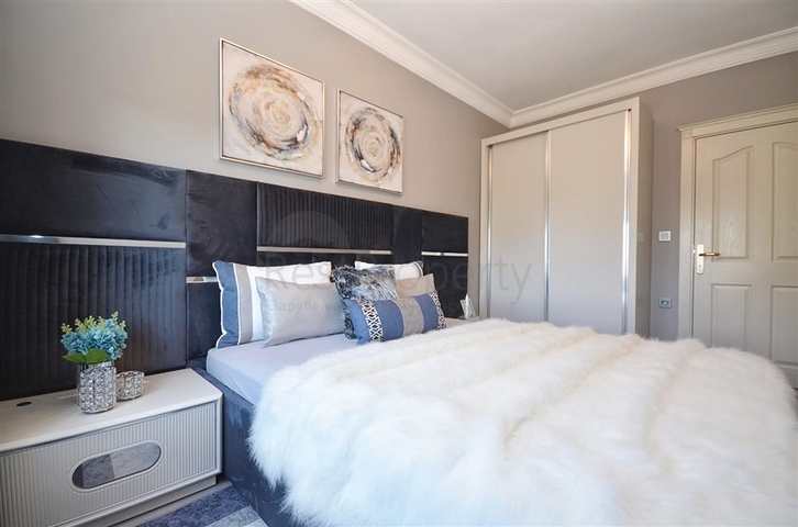 دوبلكس عائلية انيقة -تصميم 4 غرف وصالة -ضمن مجمع - في محمودلار / الانيا 