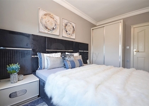 دوبلكس عائلية انيقة -تصميم 4 غرف وصالة -ضمن مجمع - في محمودلار / الانيا 