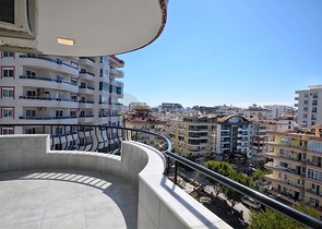 دوبلكس عائلية انيقة -تصميم 4 غرف وصالة -ضمن مجمع - في محمودلار / الانيا 