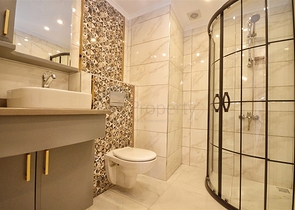 دوبلكس عائلية انيقة -تصميم 4 غرف وصالة -ضمن مجمع - في محمودلار / الانيا 