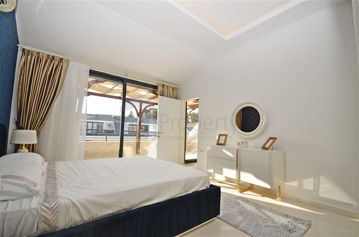 دوبلكس 3 غرف وصالة مفروشة - ضمن مجمع يضم كافة الخدمات في كاستل / الانيا 