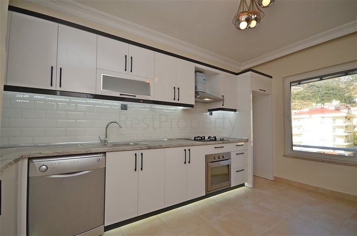 شقة في مركز الانيا -بسعر مناسب - تصميم غرفتين وصالة - كليوباترا / الانيا