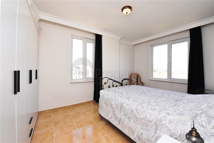 اطلالة بحرية - شقة غرفتين وصالة مفروشة - ضمن مجمع سكني - في الانيا 