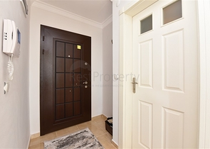 اطلالة بحرية - شقة غرفتين وصالة مفروشة - ضمن مجمع سكني - في الانيا 