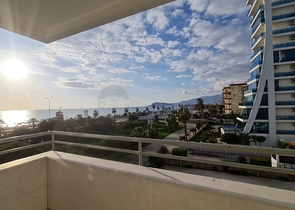 اطلالة بحر مباشرة - شقة غرفتين وصالة مطبخ منفصل - في محمودلار / الانيا 