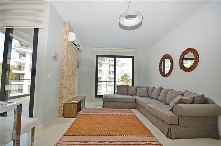 دوبلكس 3 غرف وصالة -مفروشة بأناقة -ضمن مجمع يضم كافة الخدمات - في كاستل / الانيا 