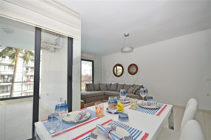 دوبلكس 3 غرف وصالة -مفروشة بأناقة -ضمن مجمع يضم كافة الخدمات - في كاستل / الانيا 