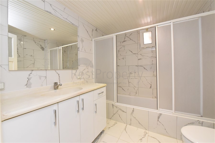 شقة عائلية واسعة - تصميم 3 غرف وصالة - في مركز الانيا 