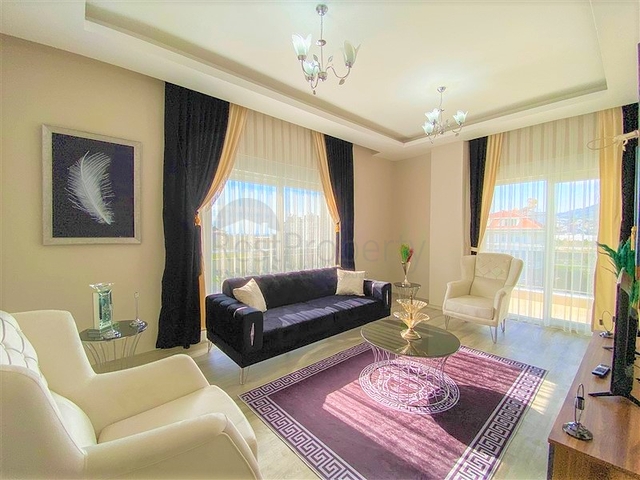 شقة زاوية - غرفتين وصالة مع مطبخ منفصل - مفروشة وضمن مجمع جديد - في ديمرتاش / الانيا 