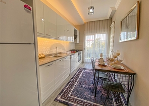 شقة عائلية غرفتين وصالة - مطبخ منفصل - مجمع سكني حديث - في منطقة ديمرتاش / الانيا 