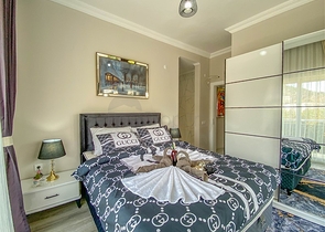 شقة عائلية غرفتين وصالة - مطبخ منفصل - مجمع سكني حديث - في منطقة ديمرتاش / الانيا 