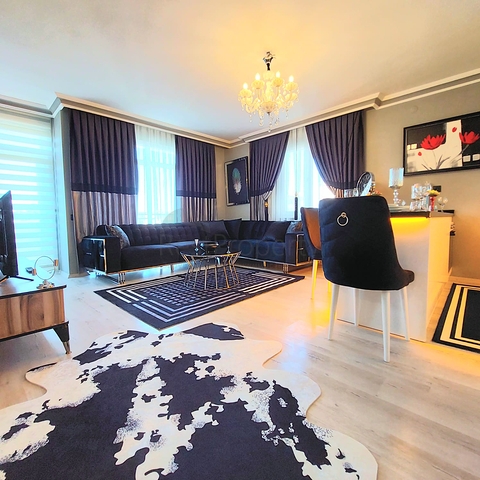 شقة انيقة - تصميم غرفة وصالة مفروشة - في مركز الانيا 