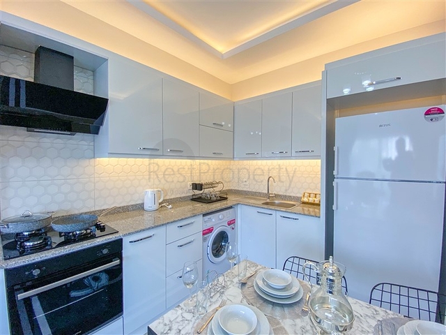 شقة غرفة وصالة مفروشة -ضمن مجمع جديد في ديمرتاش / الانيا 