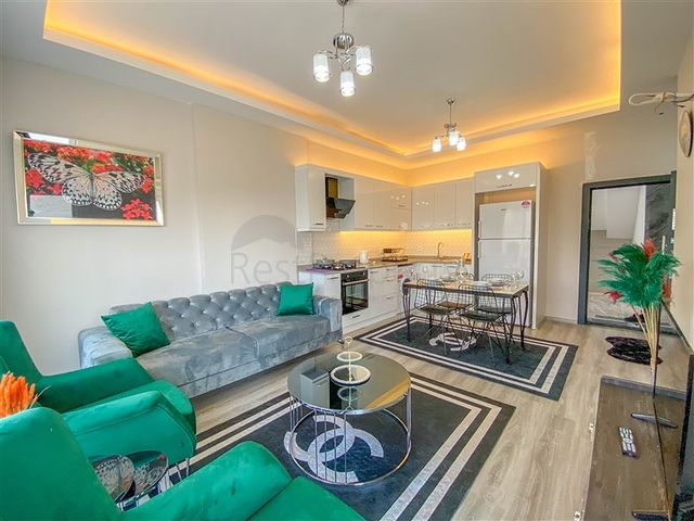 شقة غرفة وصالة مفروشة -ضمن مجمع جديد في ديمرتاش / الانيا 