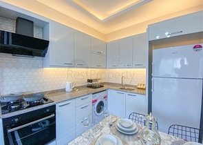 شقة غرفة وصالة مفروشة -ضمن مجمع جديد في ديمرتاش / الانيا 