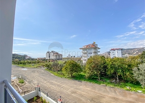 شقة غرفة وصالة مفروشة -ضمن مجمع جديد في ديمرتاش / الانيا 