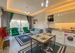 شقة غرفة وصالة مفروشة -ضمن مجمع جديد في ديمرتاش / الانيا 