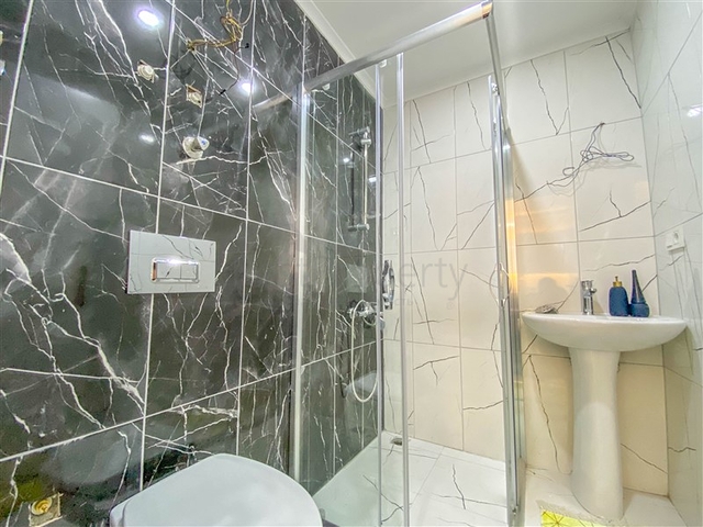 شقة جديدة - غرفة نوم وصالة مفروشة -في ديمرتاش / الانيا 