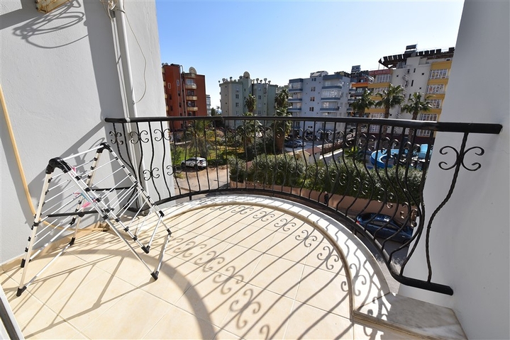 مطبخ منفصل -شقة غرفتين وصالة مفروشة اثاث جديد- في توسمور / الانيا 