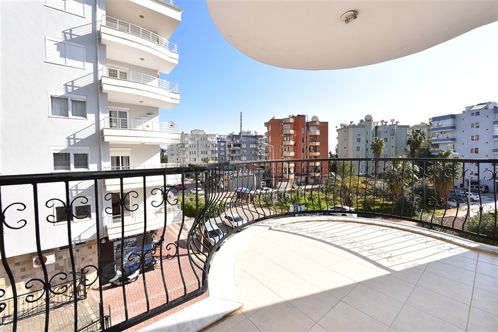 مطبخ منفصل -شقة غرفتين وصالة مفروشة اثاث جديد- في توسمور / الانيا 