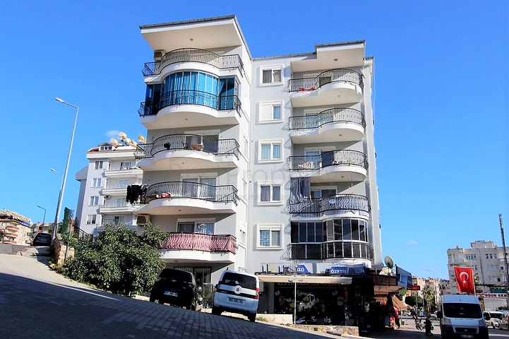 مطبخ منفصل -شقة غرفتين وصالة مفروشة اثاث جديد- في توسمور / الانيا 