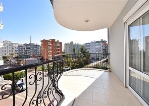 مطبخ منفصل -شقة غرفتين وصالة مفروشة اثاث جديد- في توسمور / الانيا 