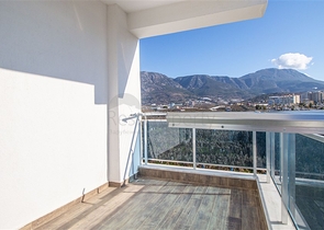 شقة فاخرة اطلالة بحر - 3 غرف وصالة مفروشة -ضمن مجمع 5 نجوم - في محمودلار / الانيا 