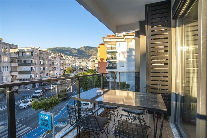 مجمع فاخر حديث - شقة غرفة وصالة مفروشة - في مركز الانيا 