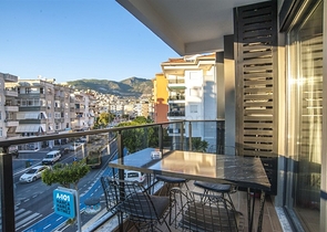 مجمع فاخر حديث - شقة غرفة وصالة مفروشة - في مركز الانيا 