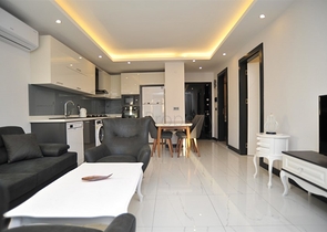 مجمع فاخر حديث - شقة غرفة وصالة مفروشة - في مركز الانيا 