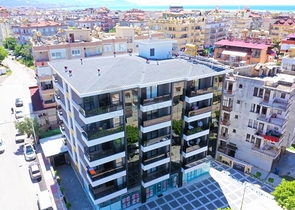 مجمع فاخر حديث - شقة غرفة وصالة مفروشة - في مركز الانيا 