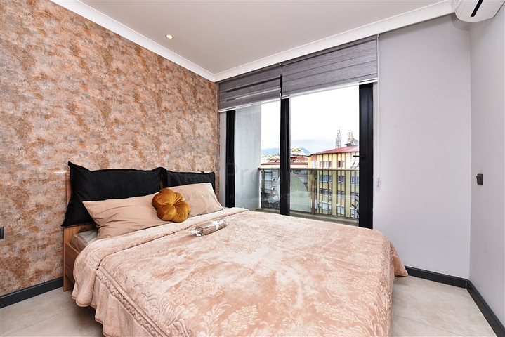 قريبة من البحر - دوبلكس 4 غرف وصالة ضمن مجمع حديث - في مركز الانيا 