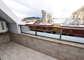 قريبة من البحر - دوبلكس 4 غرف وصالة ضمن مجمع حديث - في مركز الانيا 