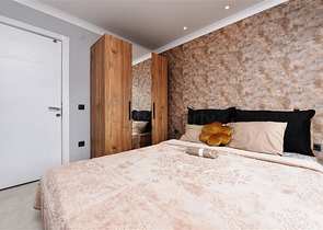 قريبة من البحر - دوبلكس 4 غرف وصالة ضمن مجمع حديث - في مركز الانيا 