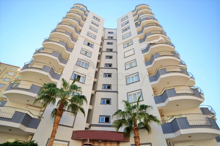 شقة غرفتين وصالة اثاث جديد - في محمودلار / الانيا 