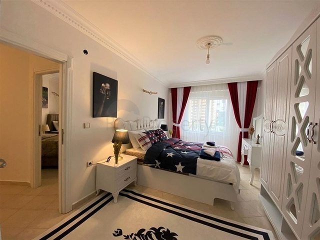 شقة غرفتين وصالة اثاث جديد - في محمودلار / الانيا 