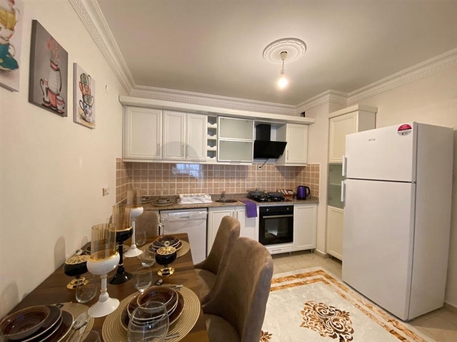 شقة غرفتين وصالة اثاث جديد - في محمودلار / الانيا 