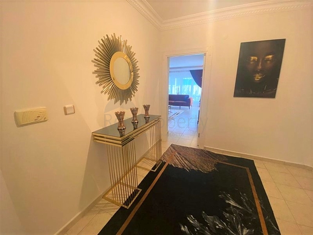 شقة غرفتين وصالة اثاث جديد - في محمودلار / الانيا 