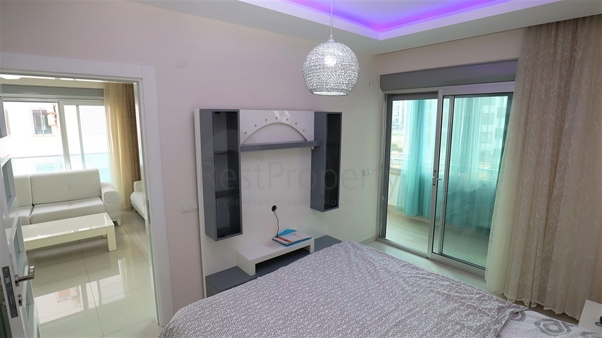 شقة غرفة وصالة ضمن مجمع انيق - في كاستل / الانيا 