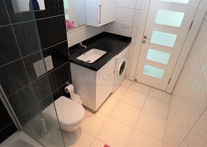 شقة غرفة وصالة ضمن مجمع انيق - في كاستل / الانيا 