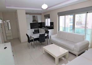 شقة غرفة وصالة ضمن مجمع انيق - في كاستل / الانيا 