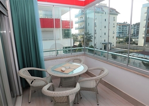 شقة غرفة وصالة ضمن مجمع انيق - في كاستل / الانيا 