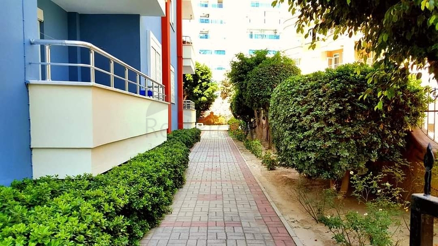 اطلالة بحر - شقة غرفتيين وصالة مفروشة - في توسمور / الانيا 