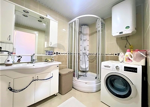 اطلالة بحر - شقة غرفتيين وصالة مفروشة - في توسمور / الانيا 