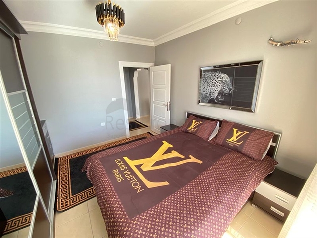 شقة اطلالة بحر - غرفتين وصالة مفروشة -ضمن مجمع على شارع بارباروس - محمودلار / الانيا 